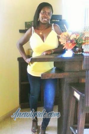 161539 - Luz Age: 47 - Colombia