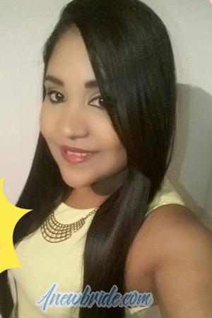 176261 - Joselin Age: 34 - Colombia