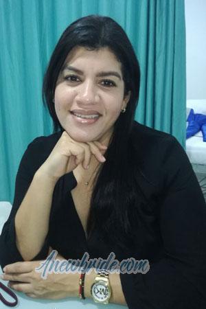 177451 - Yerlindis Age: 43 - Colombia