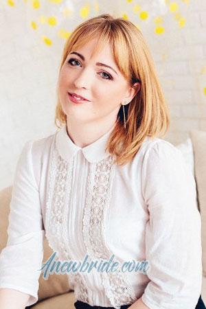 179557 - Yaroslava Age: 36 - Ukraine