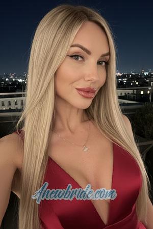 189006 - Ivanna Age: 36 - Ukraine