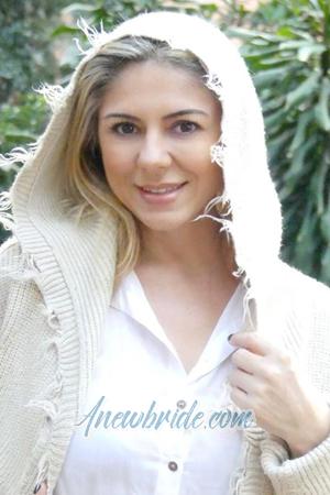 193461 - Maria Nury Age: 48 - Colombia