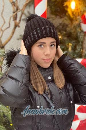 199361 - Isabella Age: 20 - Ukraine