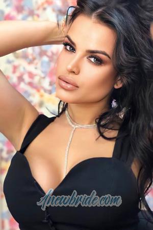 199468 - Adelina Age: 29 - Russia