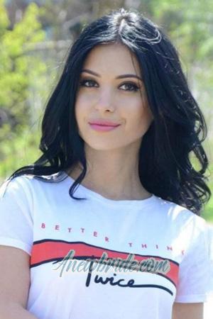 200371 - Larisa Age: 37 - Ukraine