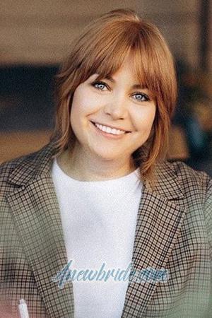 200532 - Elena Age: 52 - Ukraine