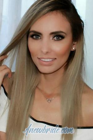 200649 - Catalina Age: 32 - Colombia