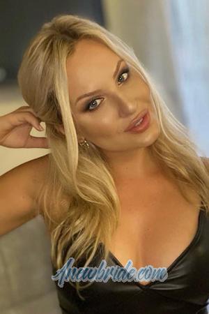 201513 - Kristina Age: 32 - Russia