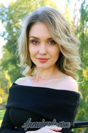 202147 - Yuliya Age: 38 - Ukraine