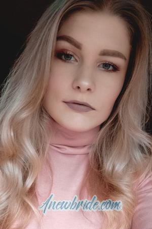 203027 - Liliia Age: 25 - Ukraine