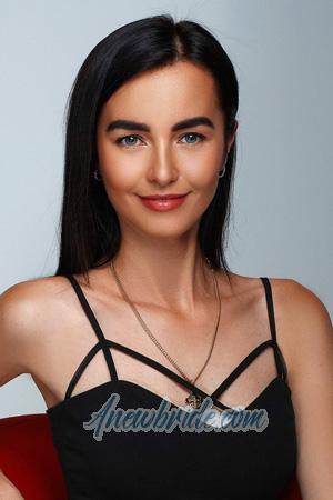 203473 - Oksana Age: 32 - Ukraine