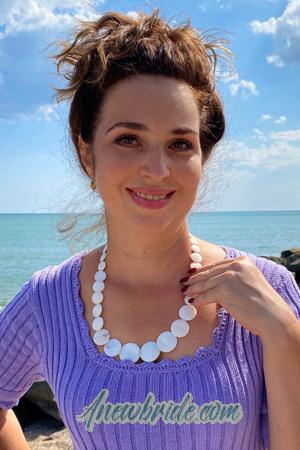 204153 - Irina Age: 54 - Ukraine