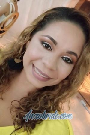 204181 - Liliana Age: 45 - Colombia