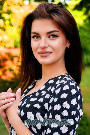 204259 - Diana Age: 22 - Ukraine