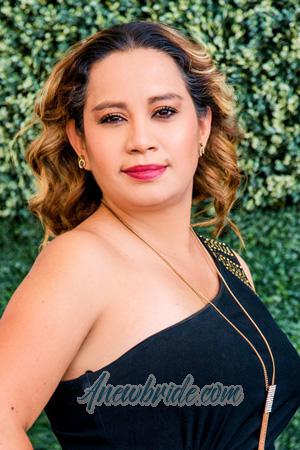 204767 - Erika Age: 39 - Mexico