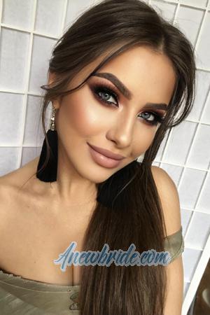 205061 - Daria Age: 24 - Russia