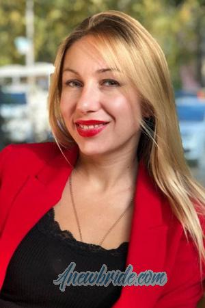 205863 - Ksenia Age: 39 - Russia