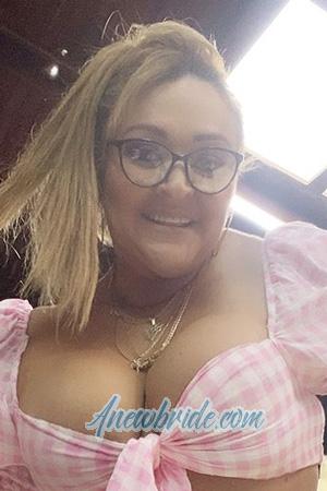 205952 - Maritza Age: 53 - Costa Rica