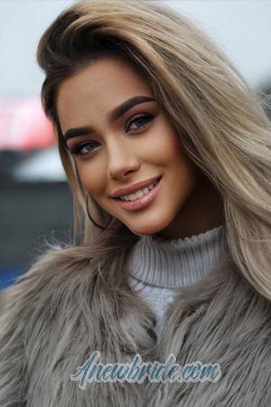 206426 - Polina Age: 21 - Ukraine