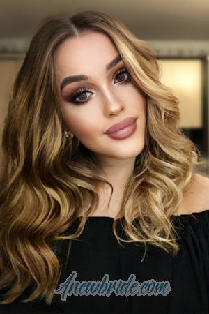 206639 - Yana Age: 20 - Ukraine