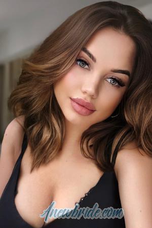 206807 - Olga Age: 23 - Ukraine