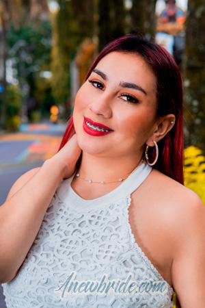 207514 - Diana Age: 26 - Colombia