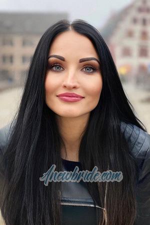 207591 - Nelya Age: 39 - Ukraine