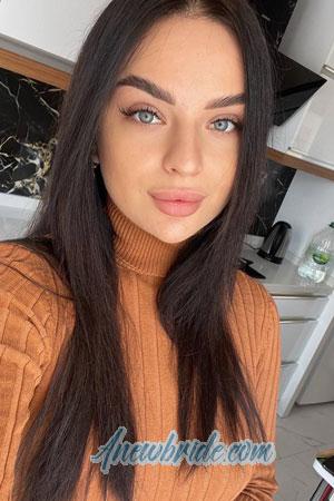 209094 - Dana Age: 24 - Italy