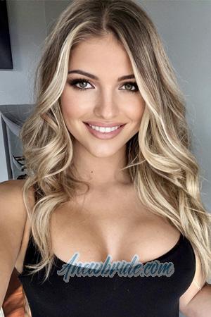 209426 - Lesya Age: 33 - Ukraine