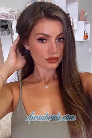 209586 - Karina Age: 26 - Bulgaria