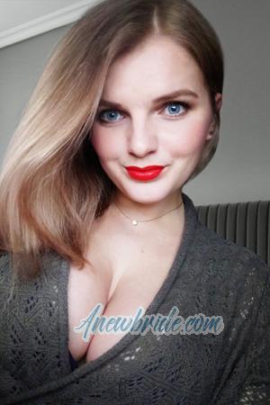 210093 - Alona Age: 31 - Ukraine