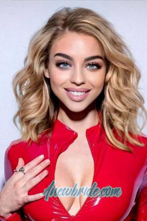 210362 - Stella Age: 18 - Slovenia