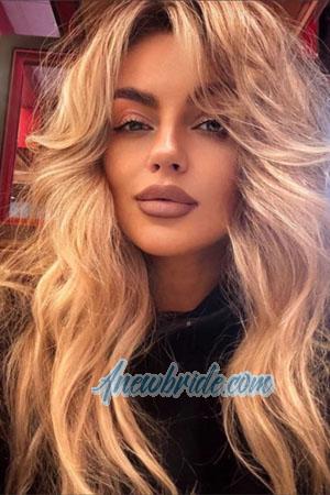 211293 - Inga Age: 36 - France