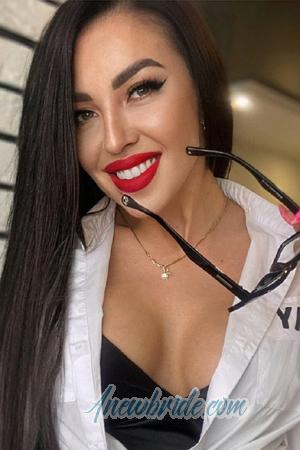 211428 - Karina Age: 25 - Ukraine