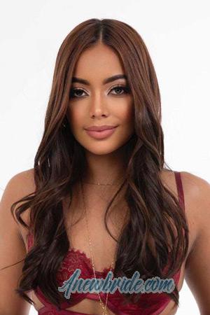 211542 - Juliney Age: 29 - Colombia