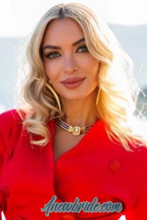 211612 - Natalia Age: 46 - Italy