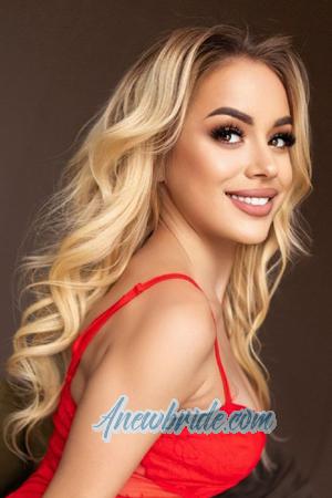 211699 - Yevhenia Age: 24 - Ukraine