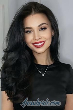 211802 - Natalia Age: 27 - Ukraine