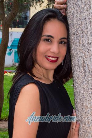 212057 - Giovanna Age: 39 - Peru