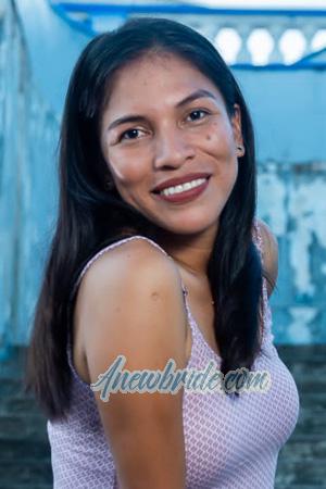 212061 - Iris Age: 34 - Peru