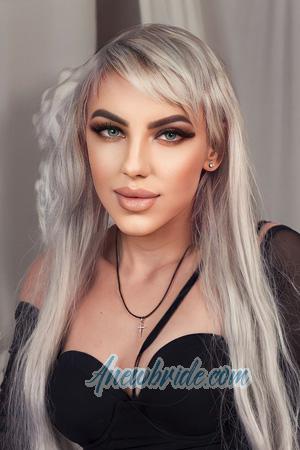 213318 - Nataliia Age: 32 - Ukraine