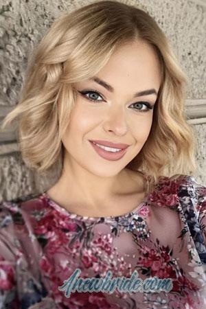 213679 - Anna Age: 24 - Ukraine