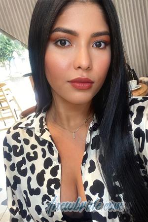 215101 - Kathya Age: 27 - Colombia