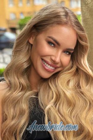 215199 - Lada Age: 21 - Ukraine