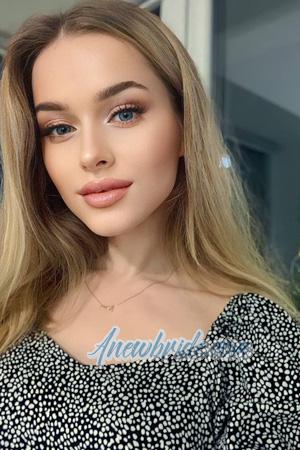 215520 - Natalia Age: 33 - Ukraine