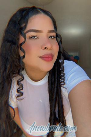 215664 - Koraima Age: 22 - Spain