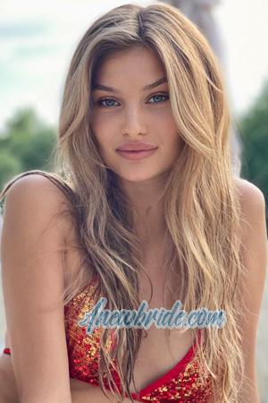 215703 - Liya Age: 27 - Ukraine