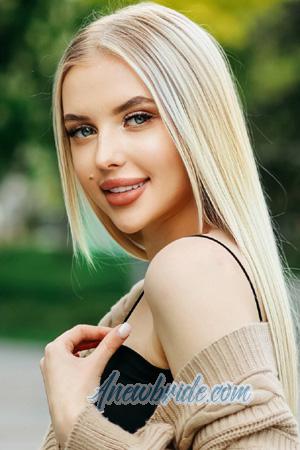 215836 - Lana Age: 22 - Ukraine