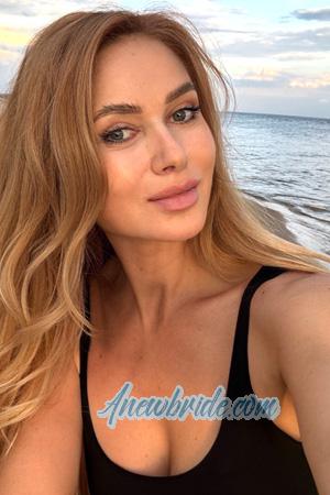 217187 - Nataliia Age: 46 - Ukraine