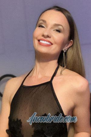 217189 - Marta-Mariia Age: 31 - Ukraine